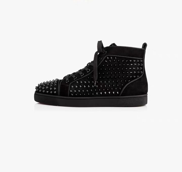 Ch**an louboutin l**is junior spikes