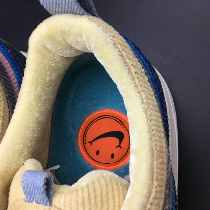 AIR MAX 1/97 SEAN WOTHERSPOON AJ4219-400