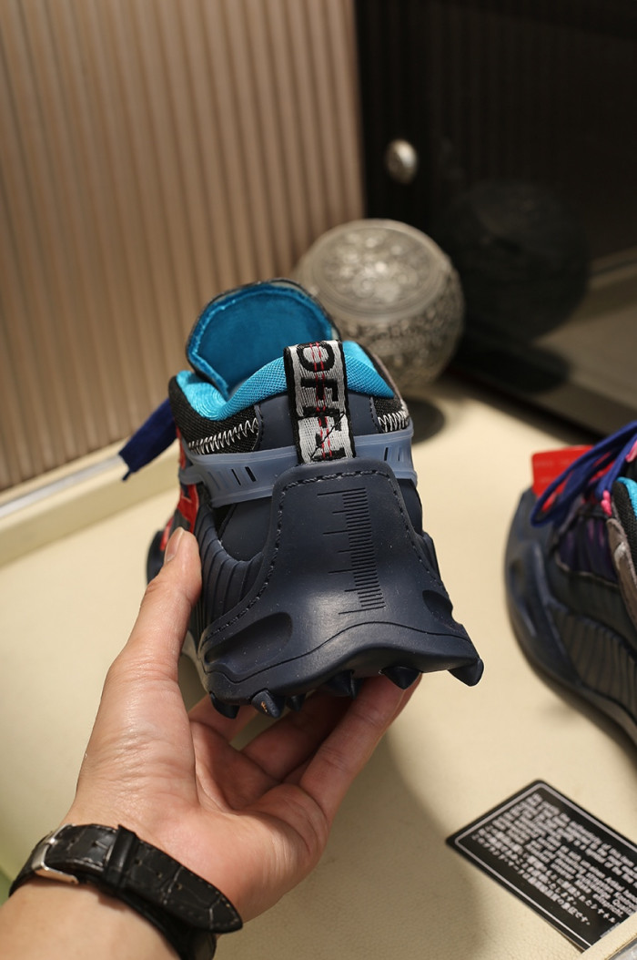 OFF-WHITE C/O ODSY-1000 SNEAKER