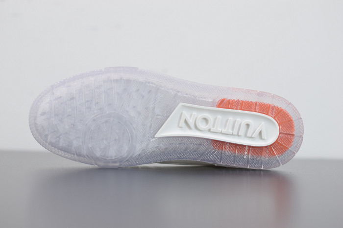Loui Vuitto TRAINER SNEAKER TRANSPARENT